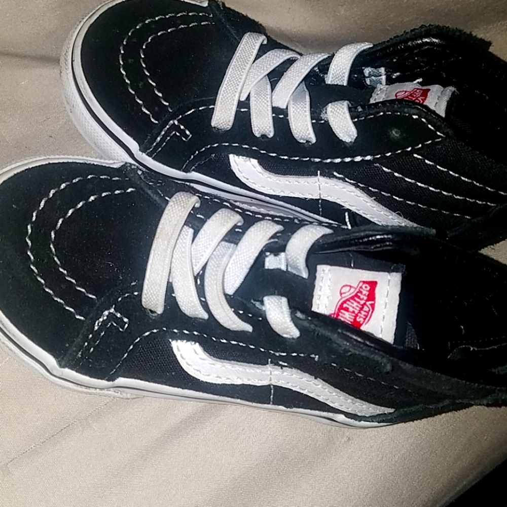 kids Vans mid shoes